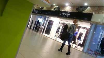 Кул пиле во супермаркет.