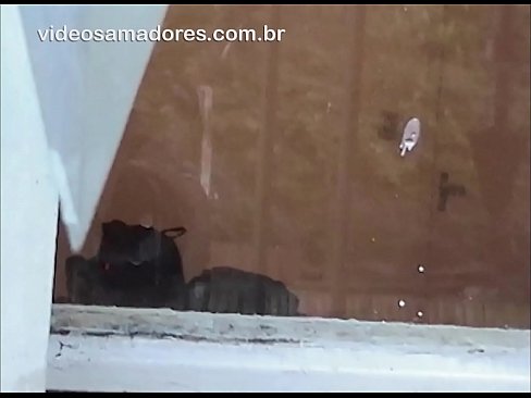 ❤️ Напален човек ја гледа својата девојка со друг дечко, снима ебано видео без да ја вознемирува двојката Порно кај нас ❌❤